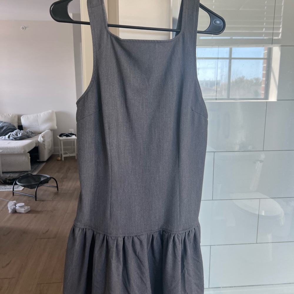 Elegant Gray Sleeveless Dress